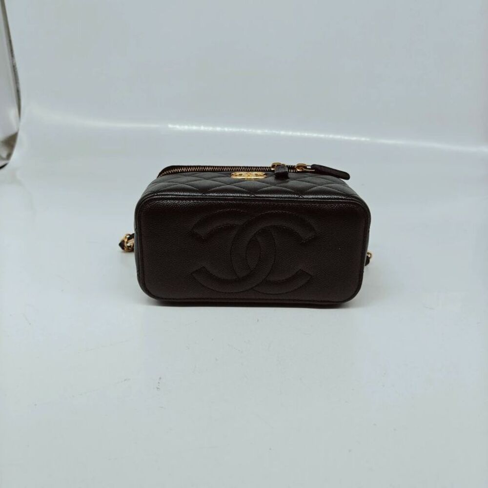 Chanel Women Pre-Loved Bag Very Good Condition - Picture 9 of 9
